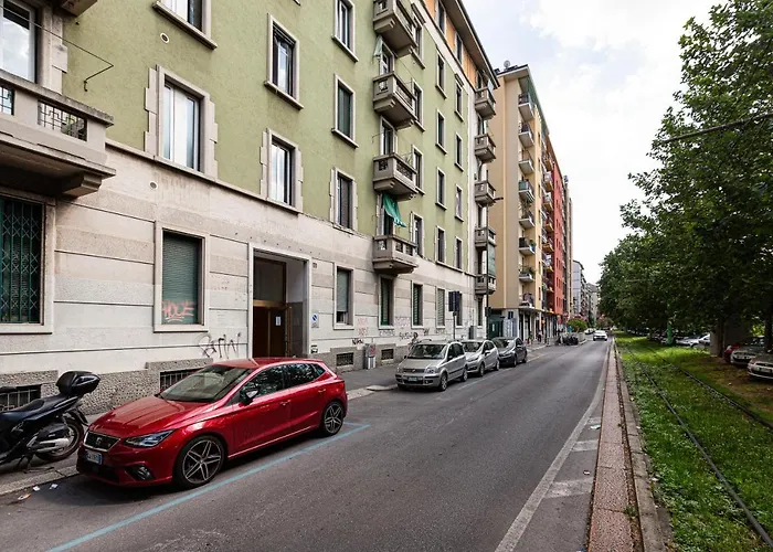 Guesthost - Ca' Granda M5 Bright Apartment